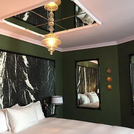 La Mondaine Hotel