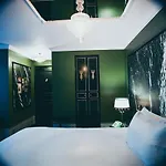Hotel La Mondaine 3*